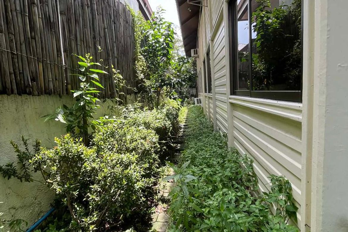 6 Bedroom House for Sale in Cupang, Muntinlupa, Metro Manila – photo 3