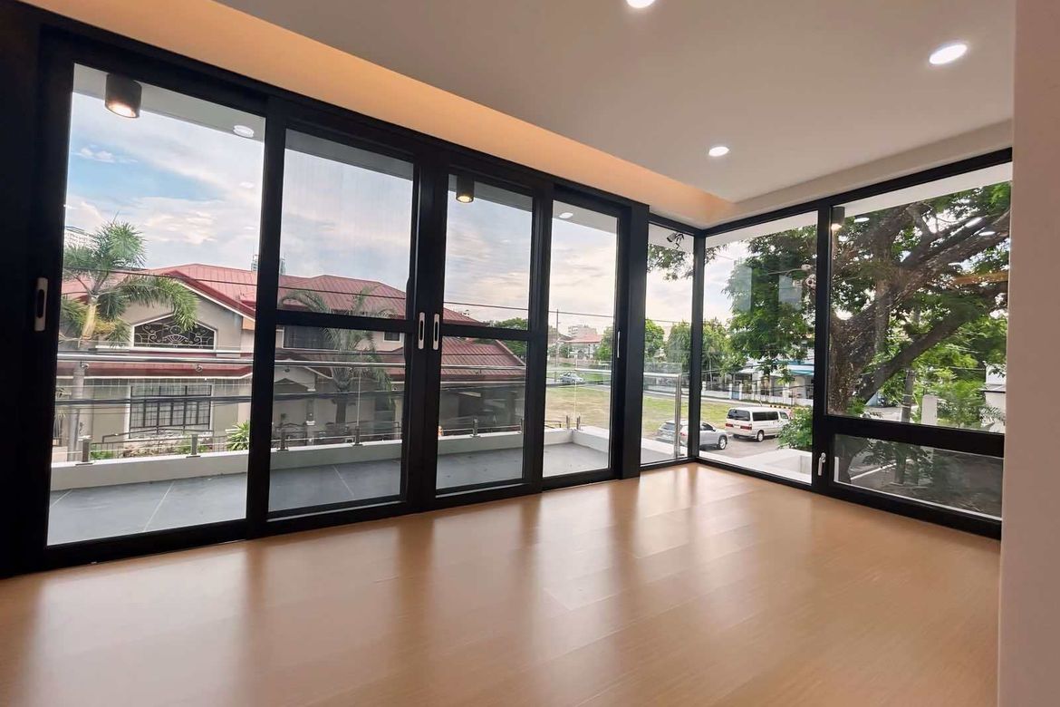 6 Bedroom House for Sale in Cupang, Muntinlupa, Metro Manila – photo 2