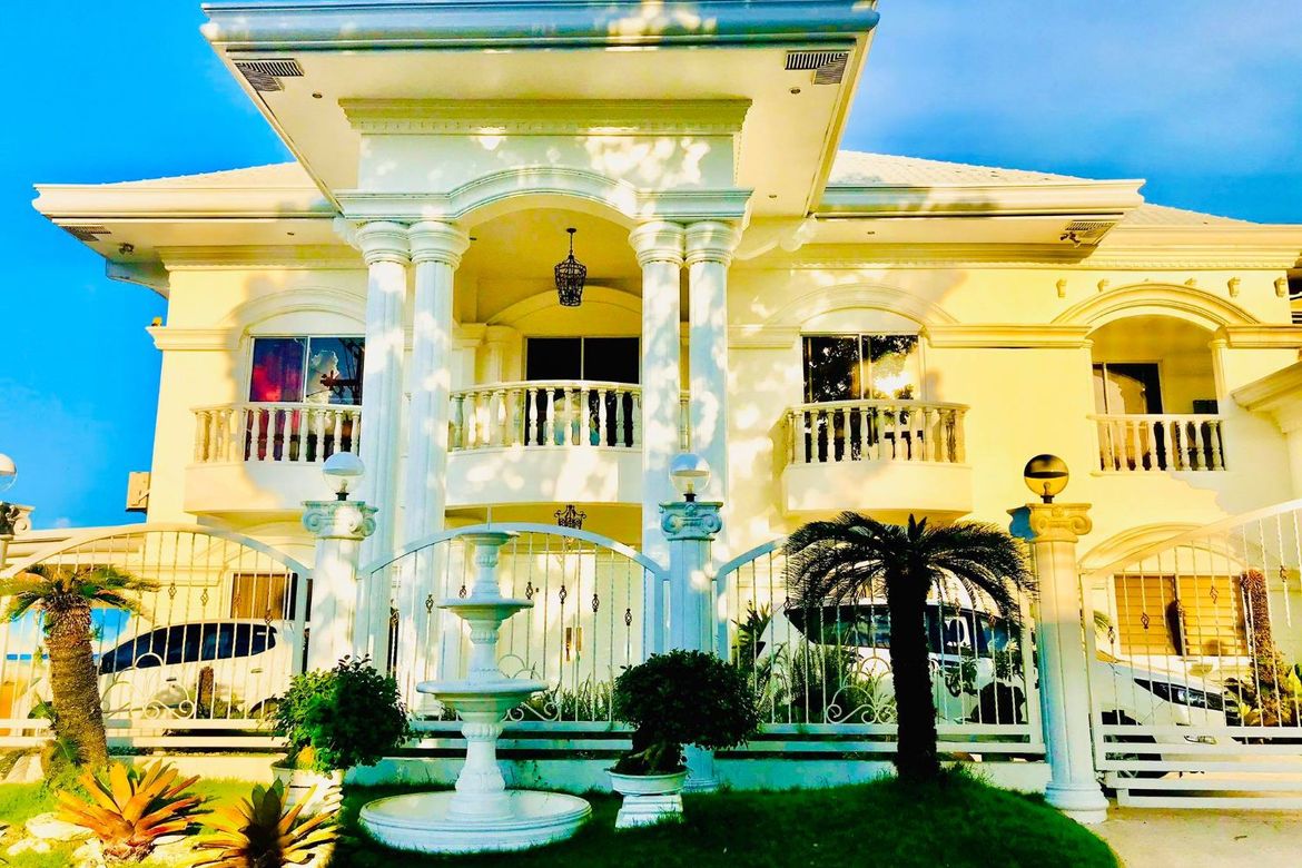 6 Bedroom House for Sale in Cutcut, Angeles, Pampanga – photo 2
