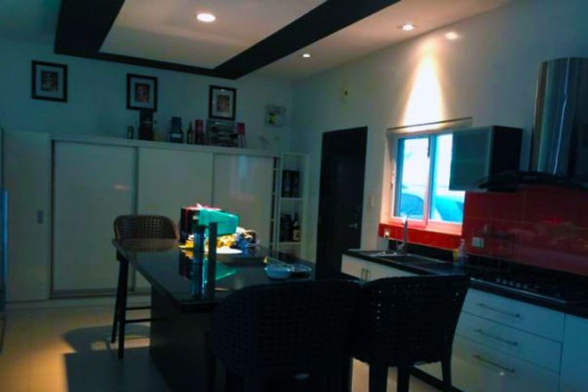 6 Bedroom House for Sale in Dasmariñas Village, Dasmariñas North, Makati, Metro Manila near MRT-3 Magallanes