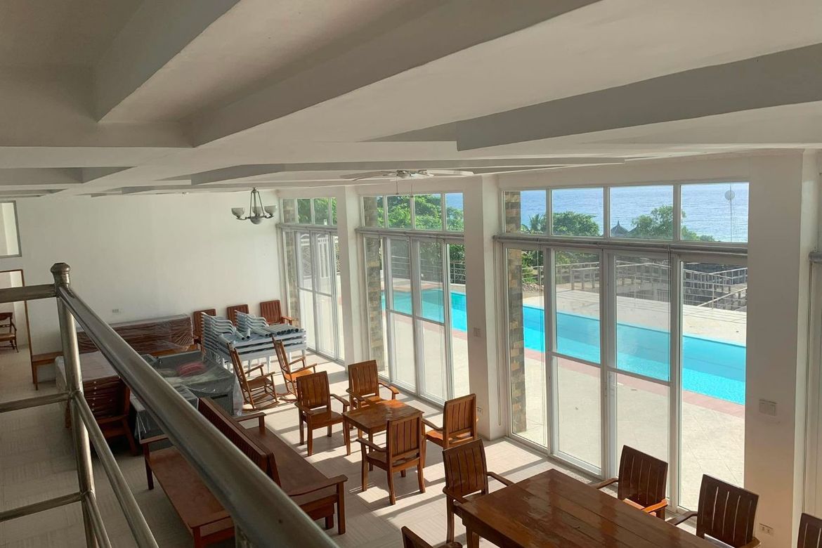 6 Bedroom House for Sale in Estaca, Compostela, Cebu – photo 2