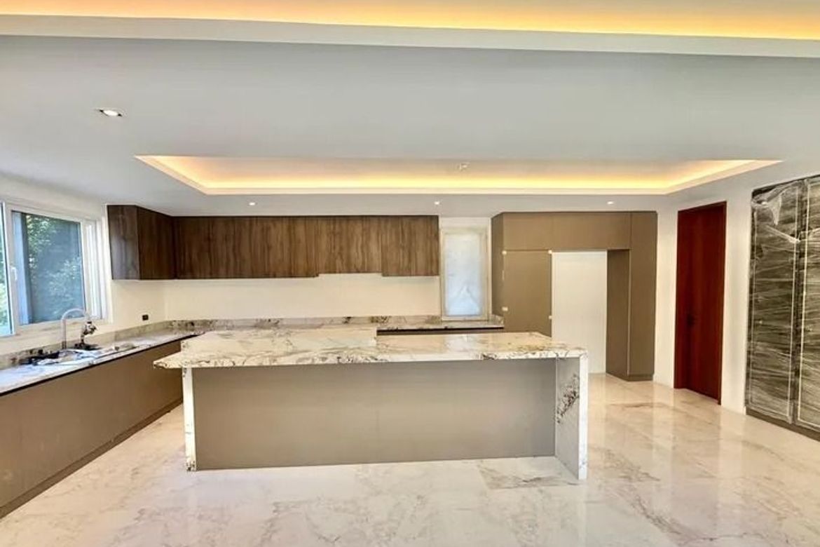 6 Bedroom House for Sale in Forbes Park North, Makati, Metro Manila – photo 4