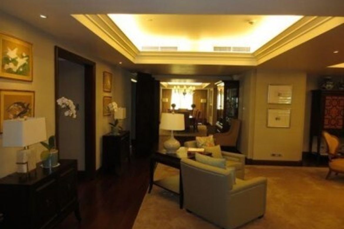 6 Bedroom House for Sale in Forbes Park North, Makati, Metro Manila near MRT-3 Buendia