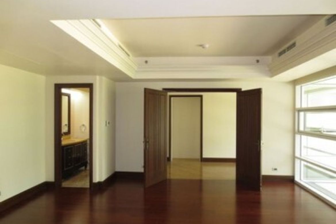 6 Bedroom House for Sale in Forbes Park North, Makati, Metro Manila near MRT-3 Buendia – photo 3