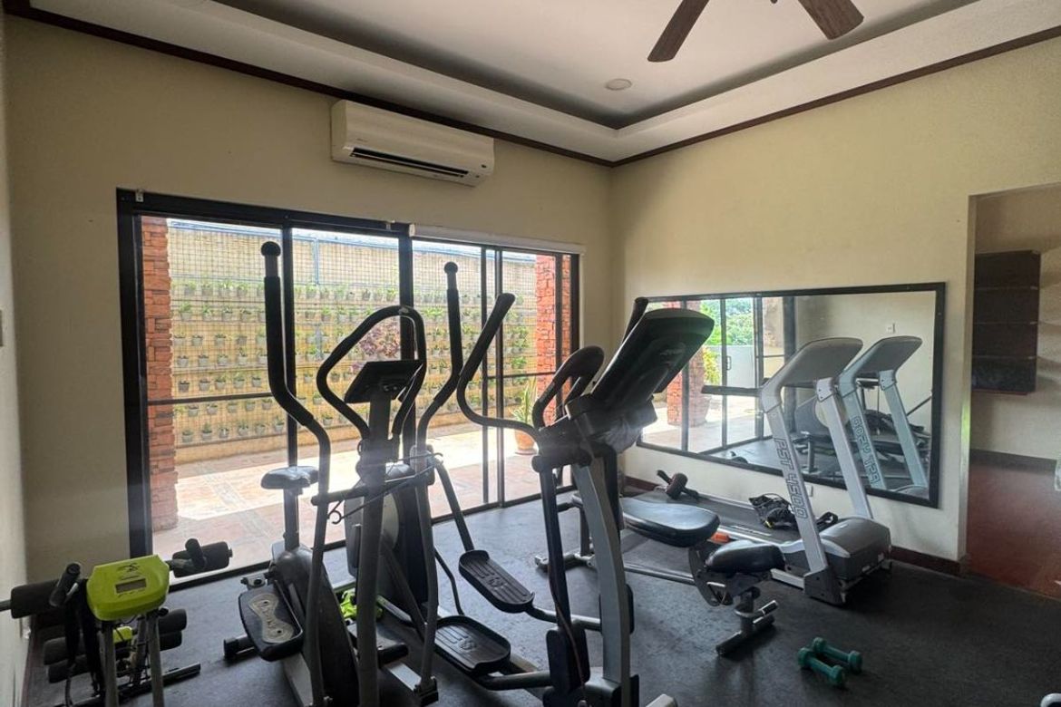 6 Bedroom House for Sale in General Trias, Cavite – photo 5