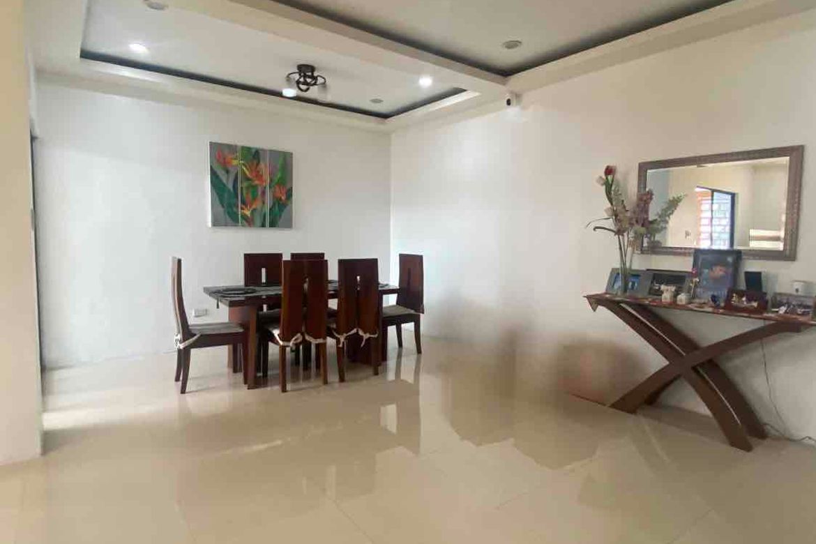 6 Bedroom House for Sale in Granada, Bacolod, Negros Occidental – photo 5