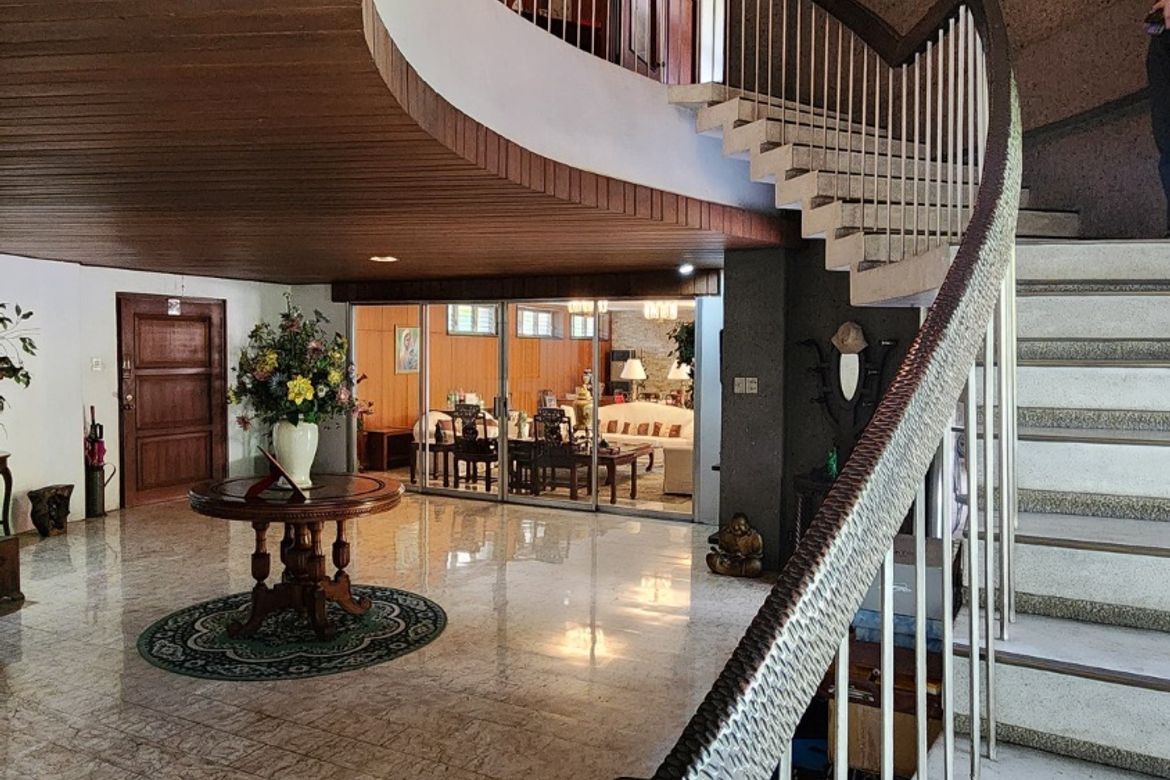 6 Bedroom House for Sale in Greenhills, San Juan, Metro Manila – photo 6