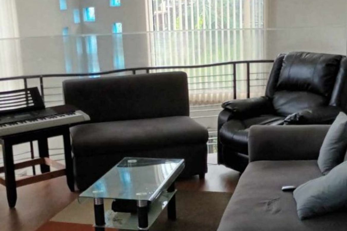 6 Bedroom House for Sale in Greenwoods Executive Village - Cainta, San Andres, Cainta, Rizal – photo 2