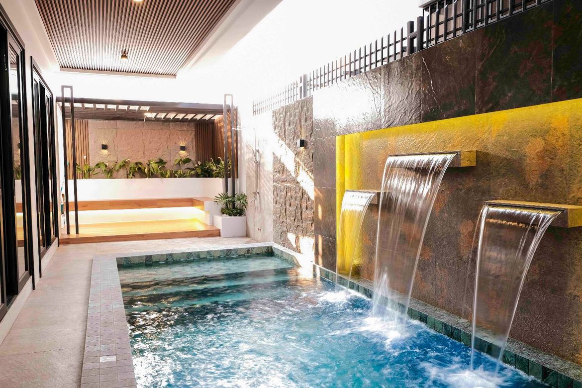 6 Bedroom House for Sale in Greenwoods Executive Village, San Miguel, Pasig, Metro Manila – photo 3