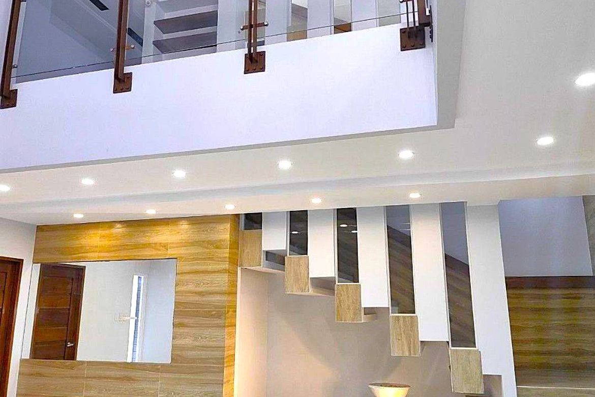 6 Bedroom House for Sale in Industrial Valley, Marikina, Metro Manila near LRT-2 Santolan – photo 3