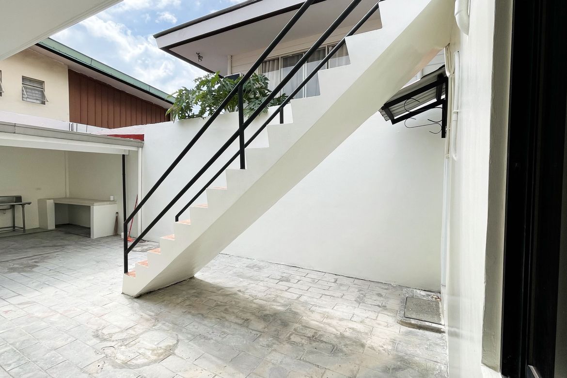6 Bedroom House for Sale in Kapitolyo, Pasig, Metro Manila – photo 7