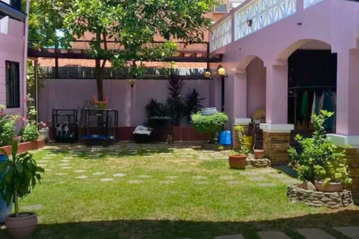 6 Bedroom House for Sale in La Marea, San Antonio, San Pedro, Laguna