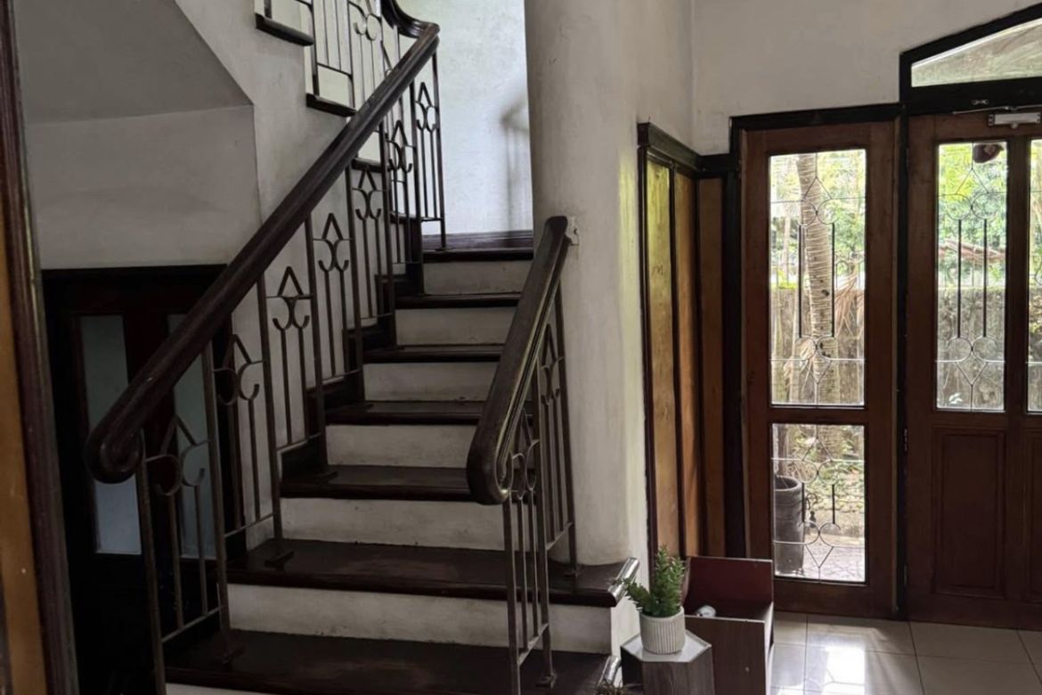 6 Bedroom House for Sale in Loyola Heights, Quezon City, Metro Manila near LRT-2 Katipunan – photo 5