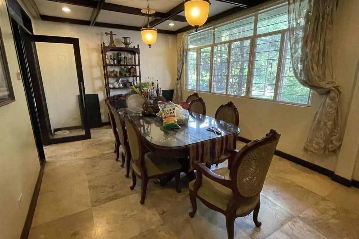 6 Bedroom House for Sale in Loyola Heights, Quezon City, Metro Manila near LRT-2 Katipunan – photo 5