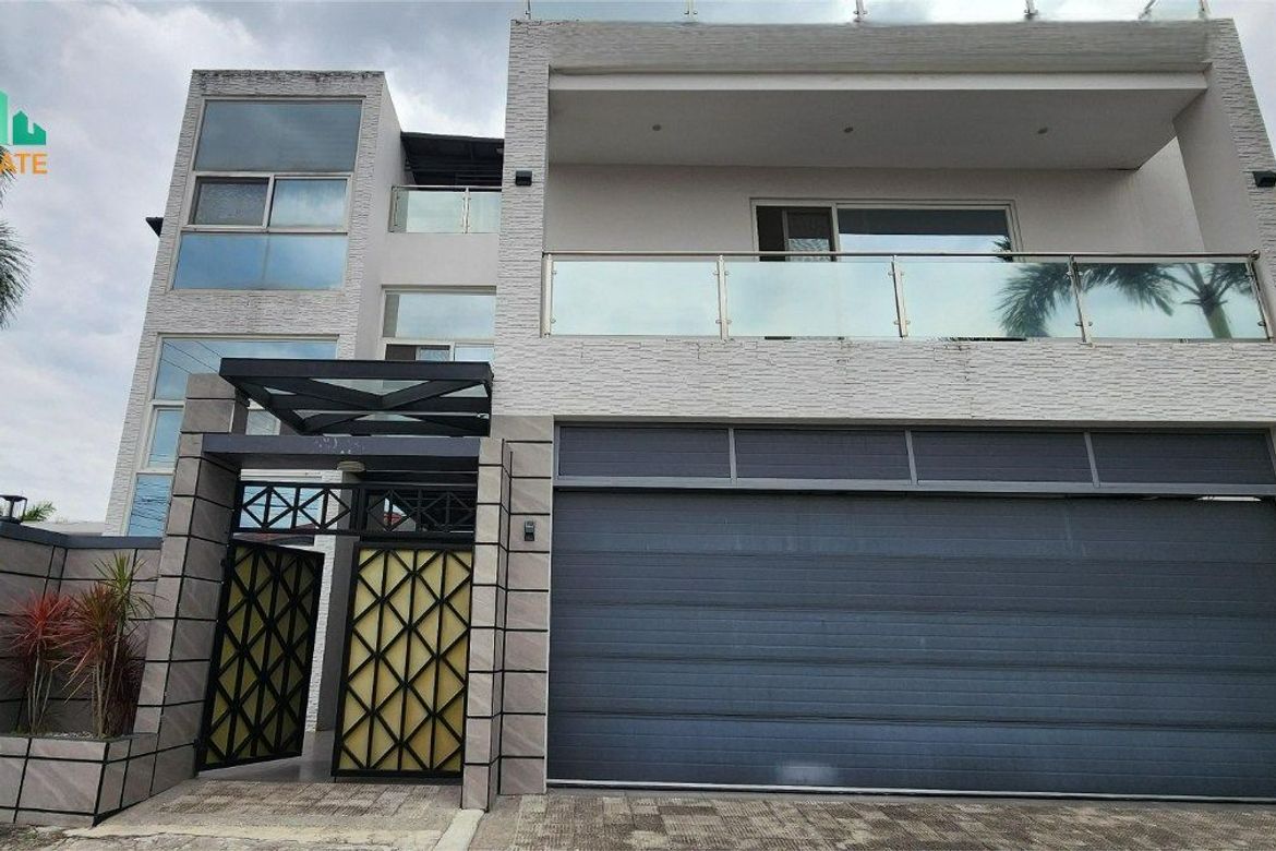 6 Bedroom House for Sale in Malabanias, Angeles, Pampanga – photo 2