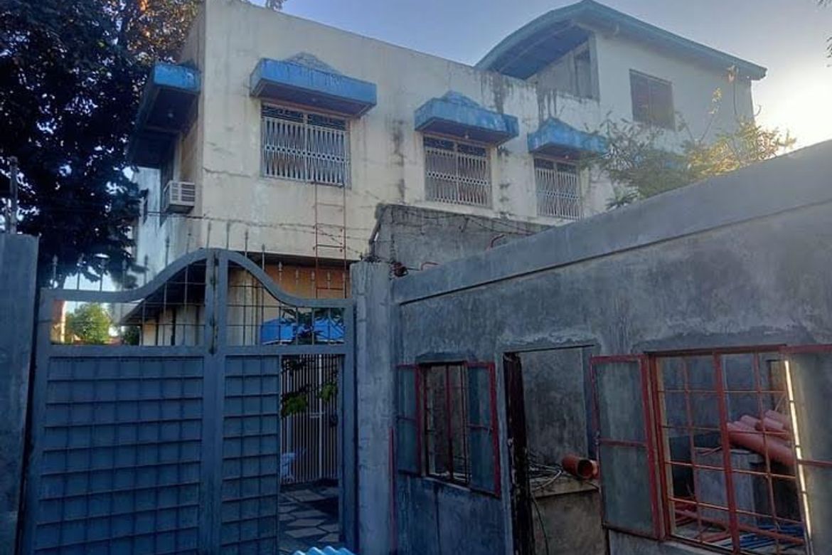 6 Bedroom House for Sale in Malanday, Marikina, Metro Manila – photo 4