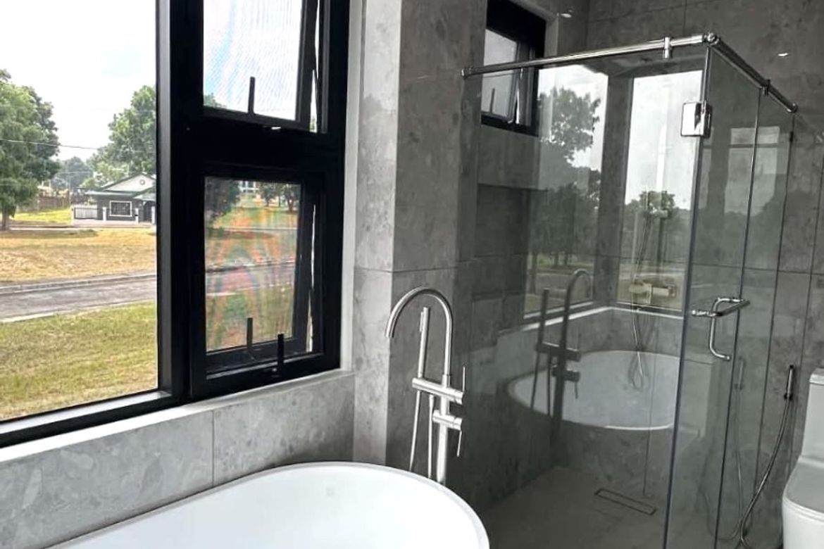 6 Bedroom House for Sale in Mangas I, Alfonso, Cavite – photo 5