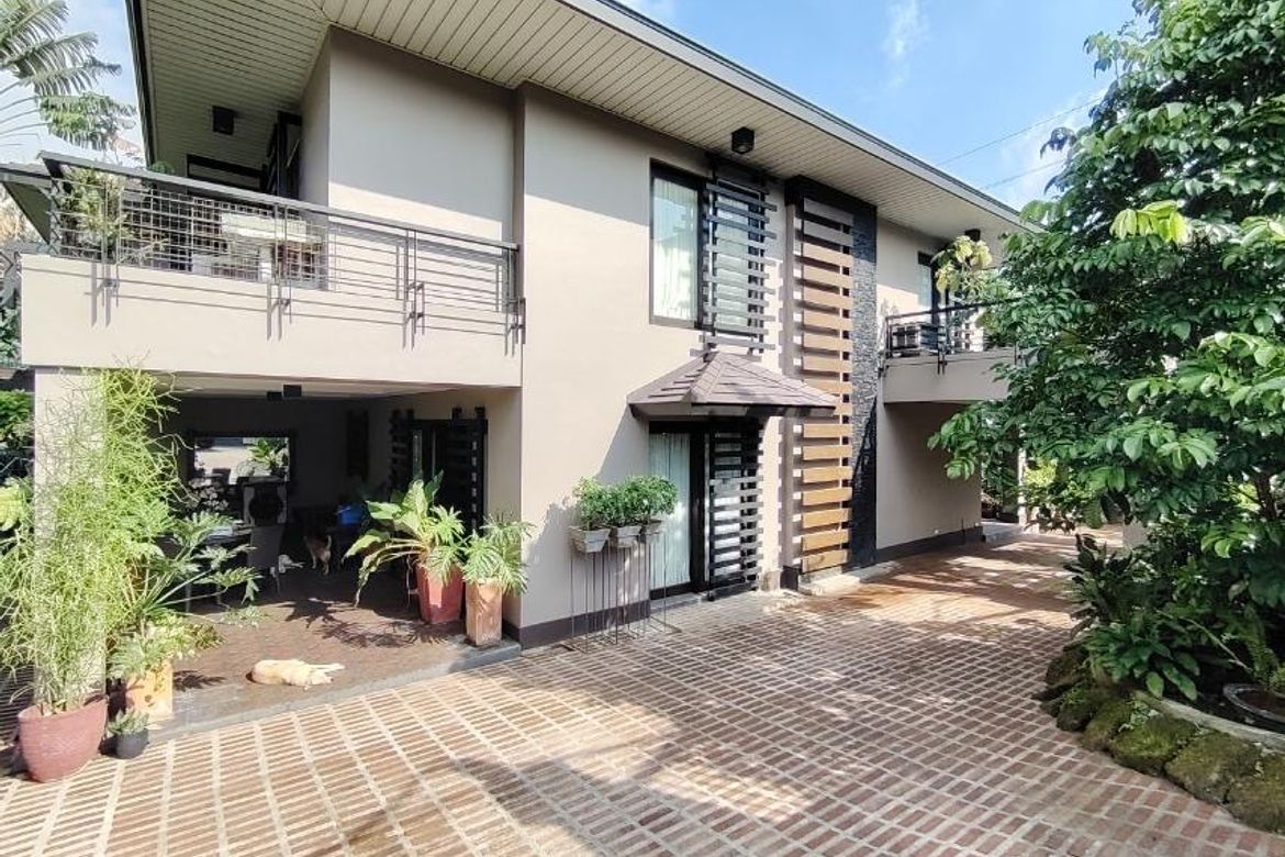 6 Bedroom House for Sale in Mariana, Quezon City, Metro Manila near LRT-2 Gilmore – photo 3