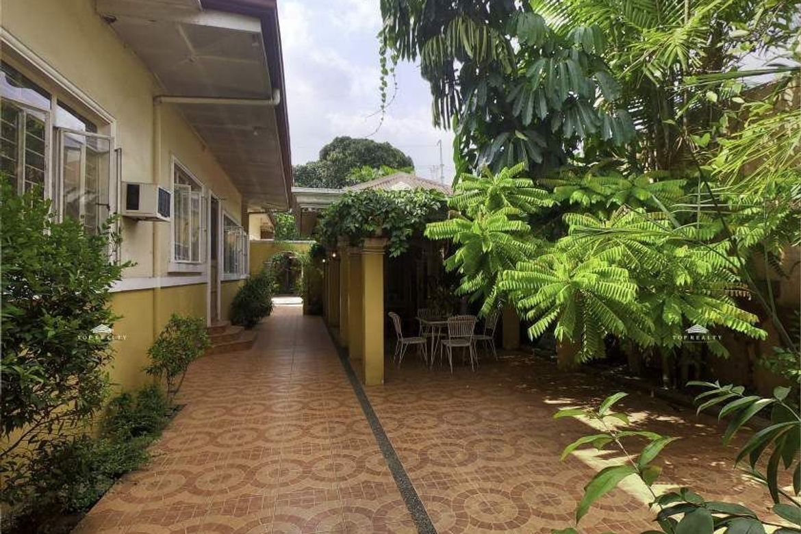 6 Bedroom House for Sale in Mariana, Quezon City, Metro Manila near LRT-2 Gilmore – photo 7