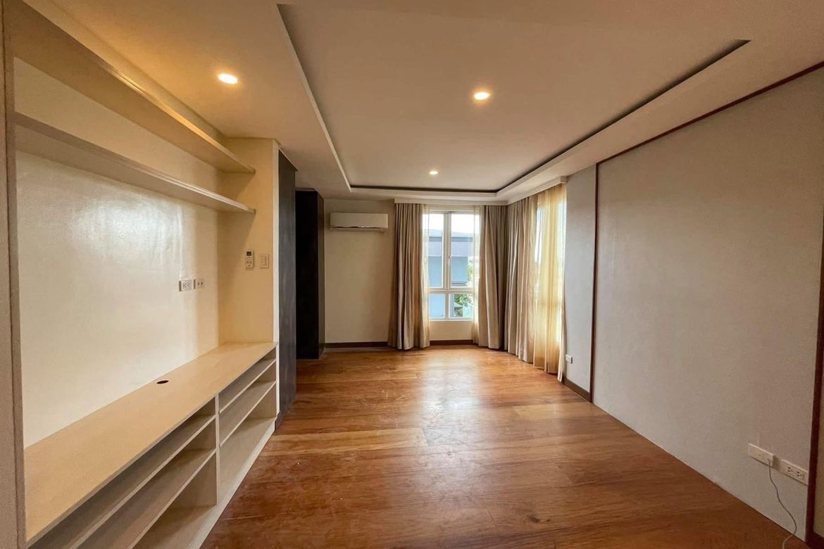 6 Bedroom House for Sale in McKinley Hill, Taguig, Metro Manila – photo 3