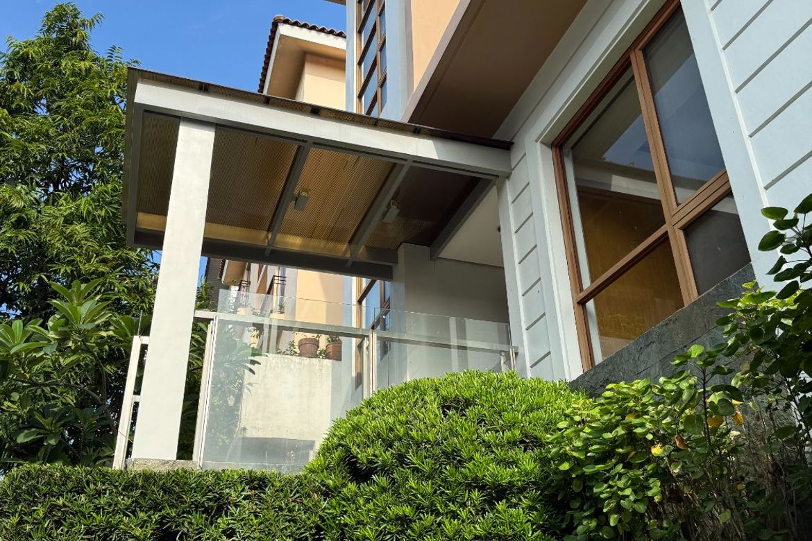6 Bedroom House for Sale in McKinley Hill, Taguig, Metro Manila – photo 4
