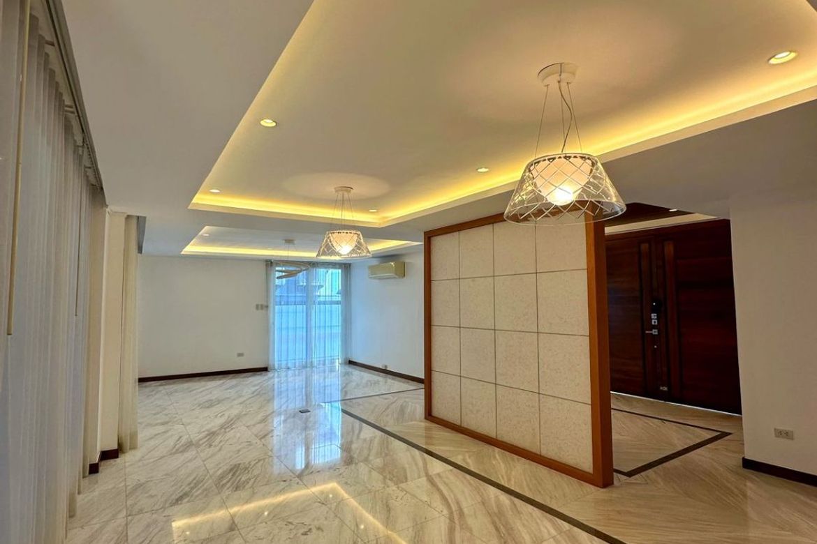 6 Bedroom House for Sale in McKinley Hill, Taguig, Metro Manila – photo 4
