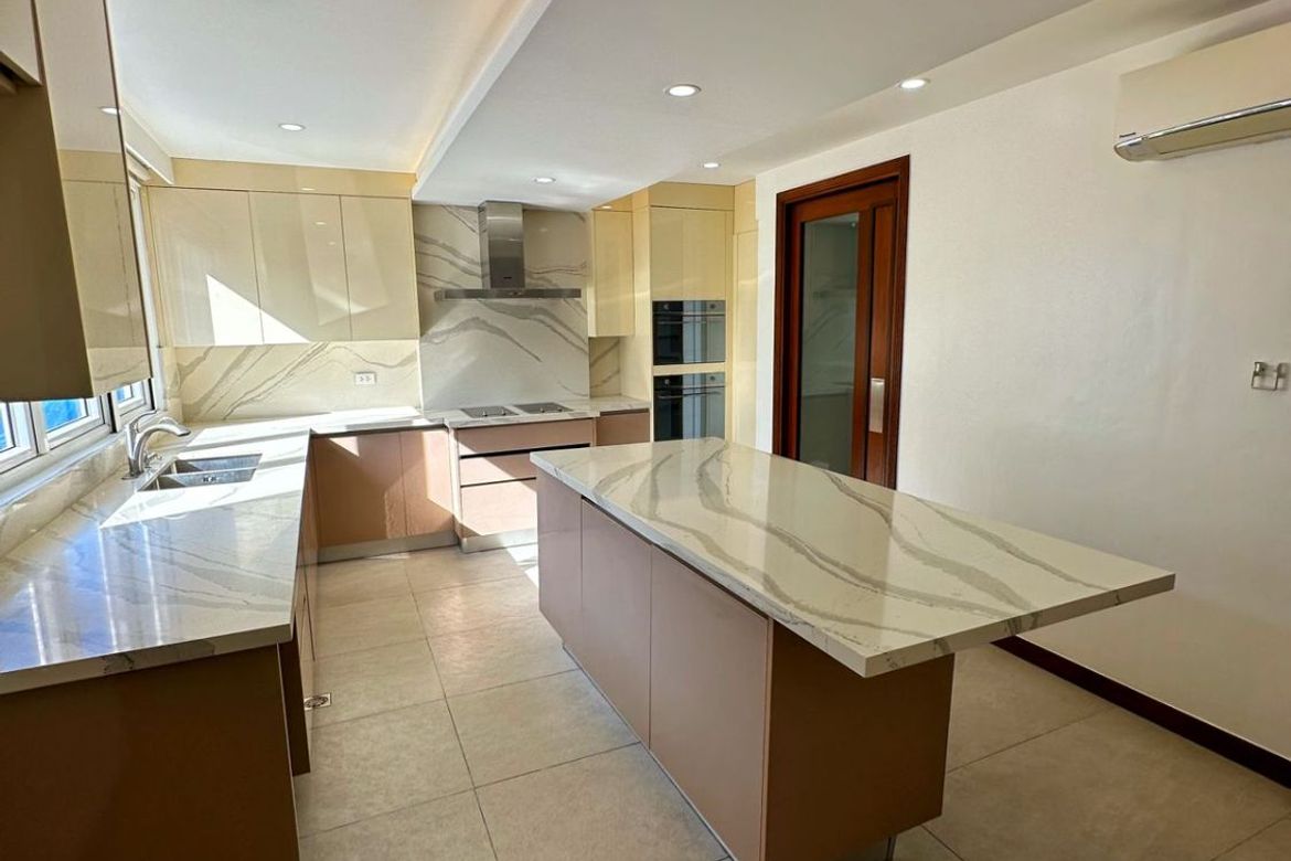 6 Bedroom House for Sale in McKinley Hill, Taguig, Metro Manila – photo 7