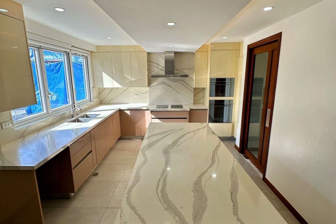 6 Bedroom House for Sale in McKinley Hill, Taguig, Metro Manila – photo 8