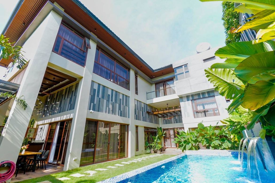6 Bedroom House for Sale in Moonwalk, Parañaque, Metro Manila – photo 3