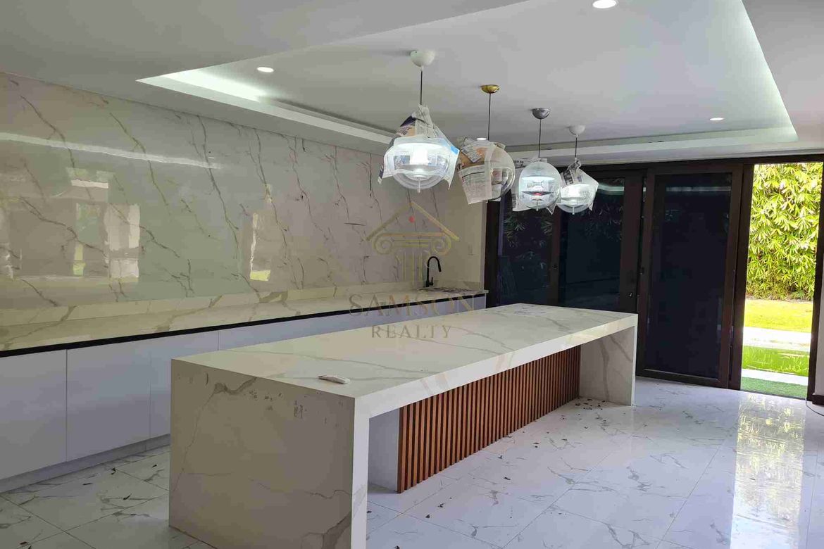 6 Bedroom House for Sale in New Alabang Village, Muntinlupa, Metro Manila – photo 8