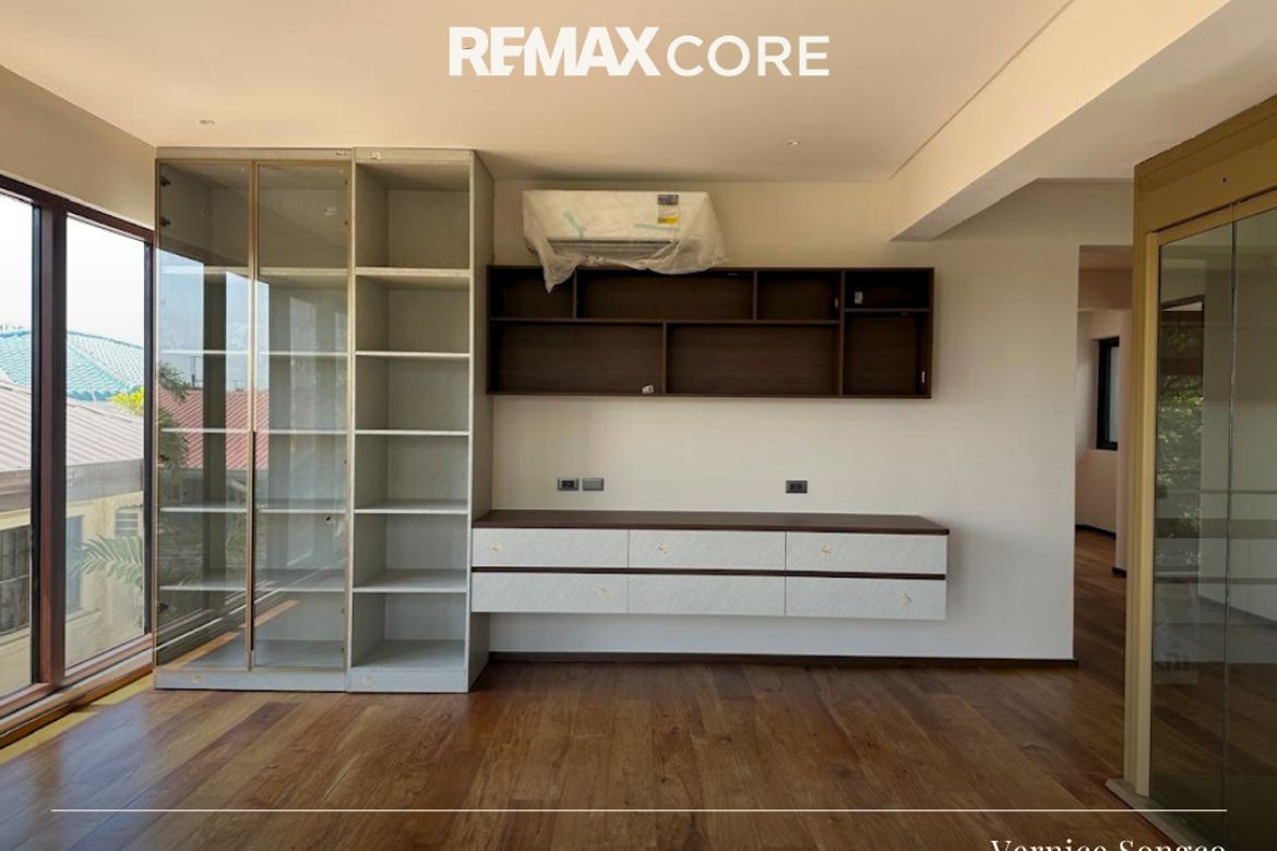 6 Bedroom House for Sale in New Alabang Village, Muntinlupa, Metro Manila – photo 5