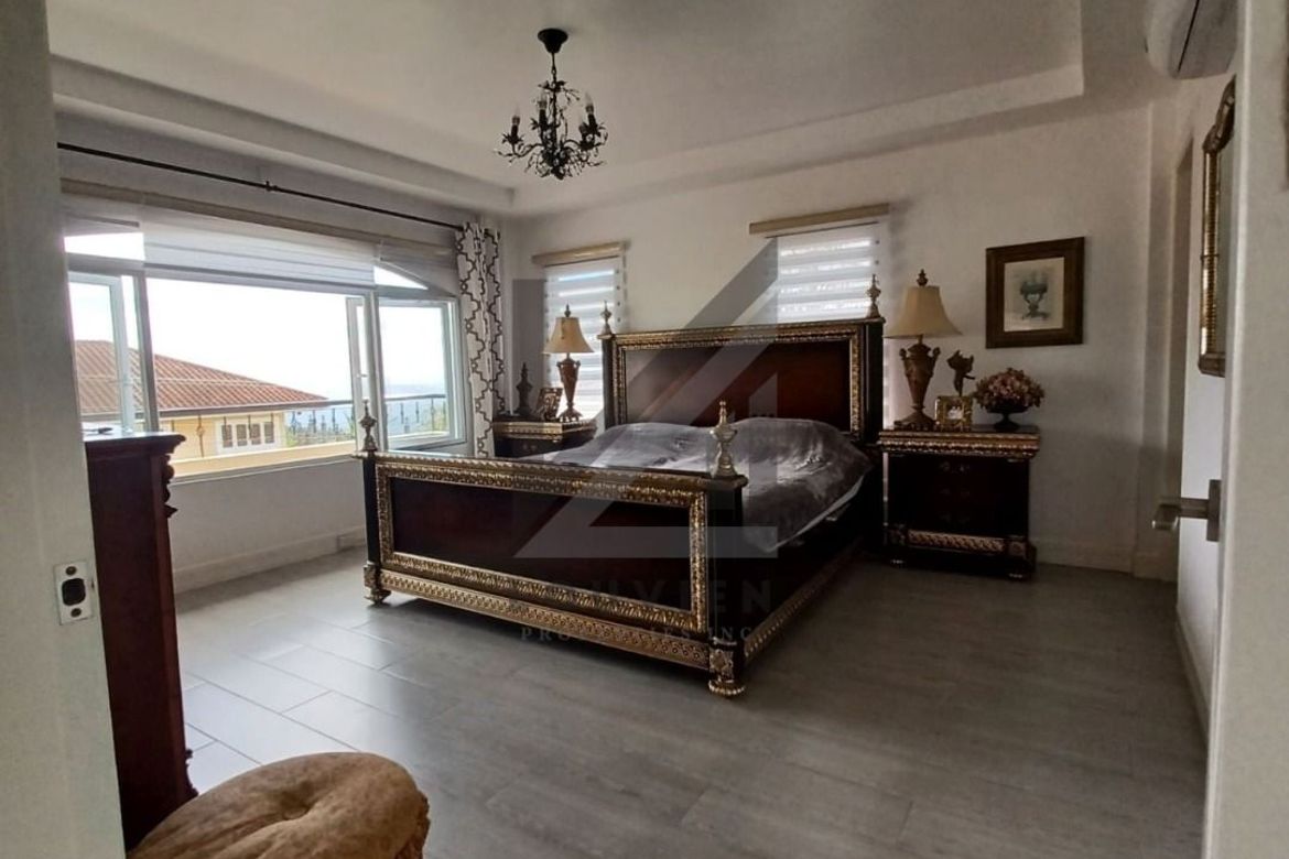 6 Bedroom House for Sale in Niyugan, Laurel, Batangas – photo 4