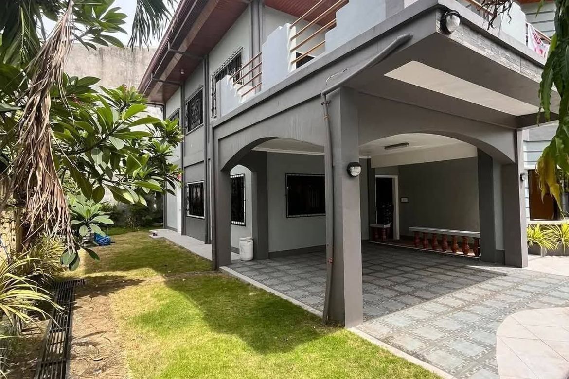 6 Bedroom House for Sale in Pakna-An, Mandaue, Cebu