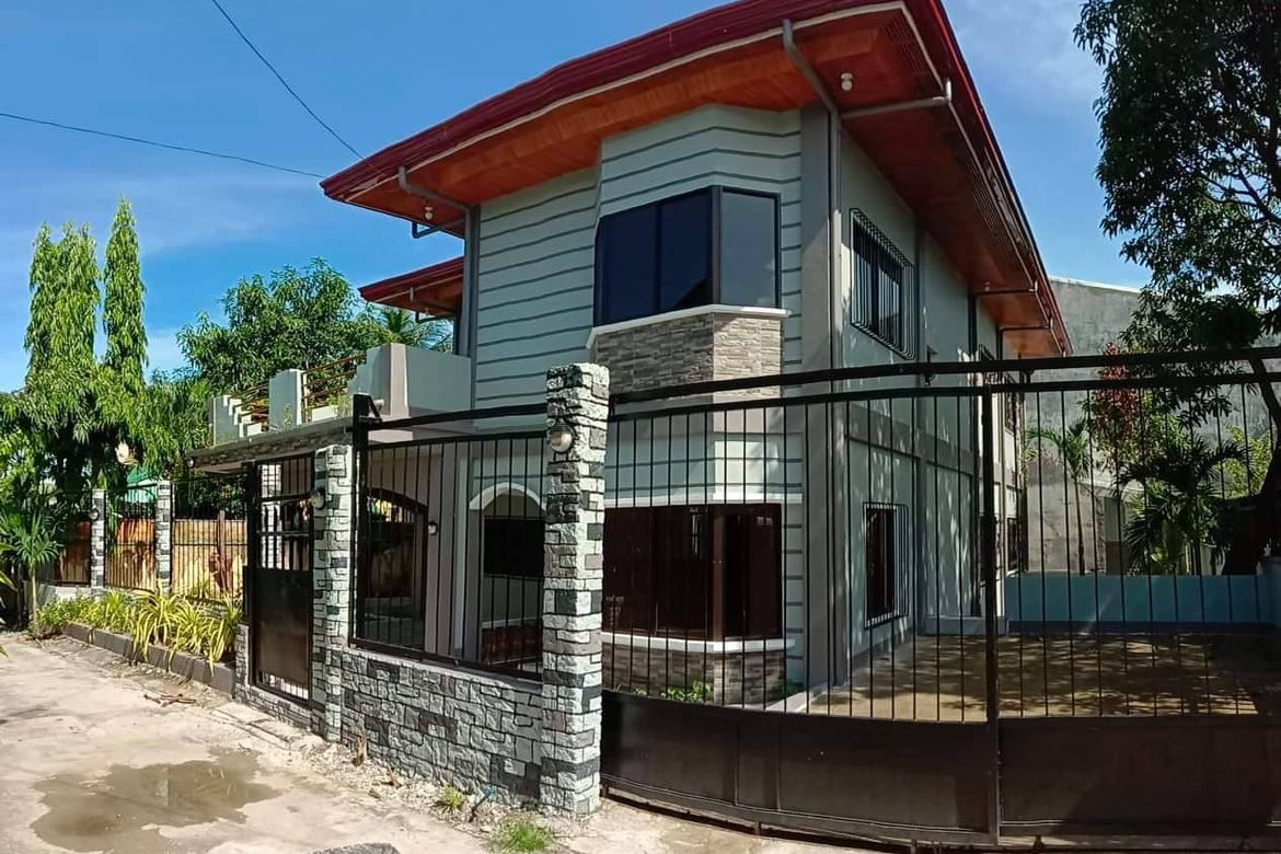 6 Bedroom House for Sale in Pakna-An, Mandaue, Cebu – photo 2