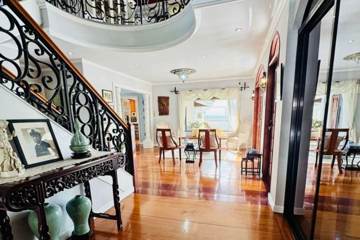 6 Bedroom House for Sale in Pansol, Quezon City, Metro Manila – photo 3