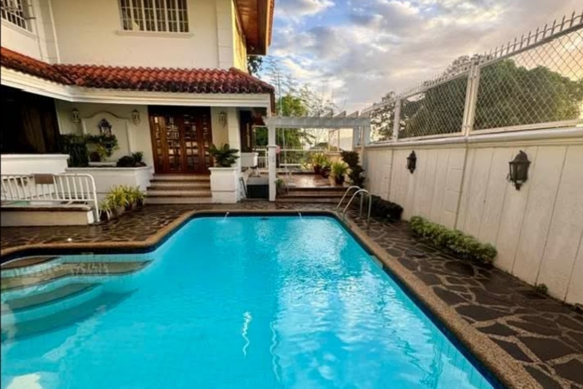 6 Bedroom House for Sale in Pansol, Quezon City, Metro Manila – photo 8