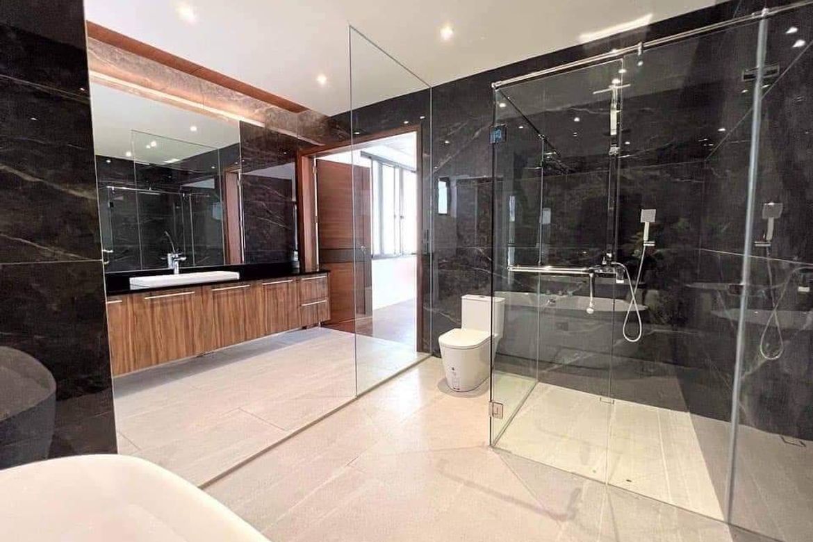 6 Bedroom House for Sale in Pansol, Quezon City, Metro Manila – photo 4