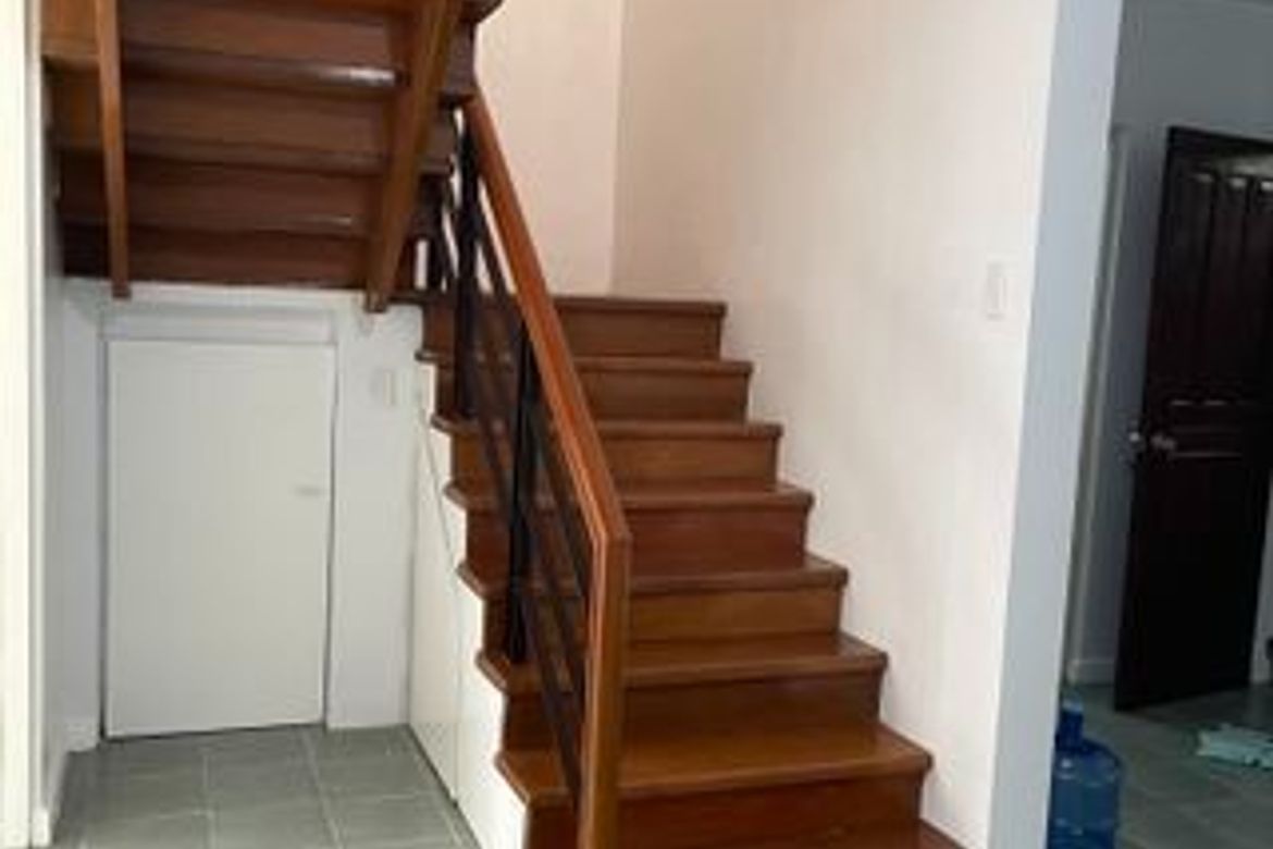 6 Bedroom House for Sale in Pasong Tamo, Quezon City, Metro Manila – photo 6