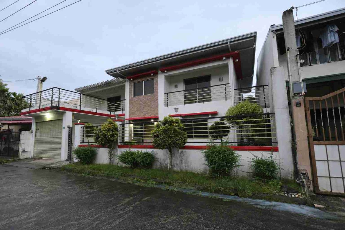 6 Bedroom House for Sale in Patimbao, Santa Cruz, Laguna