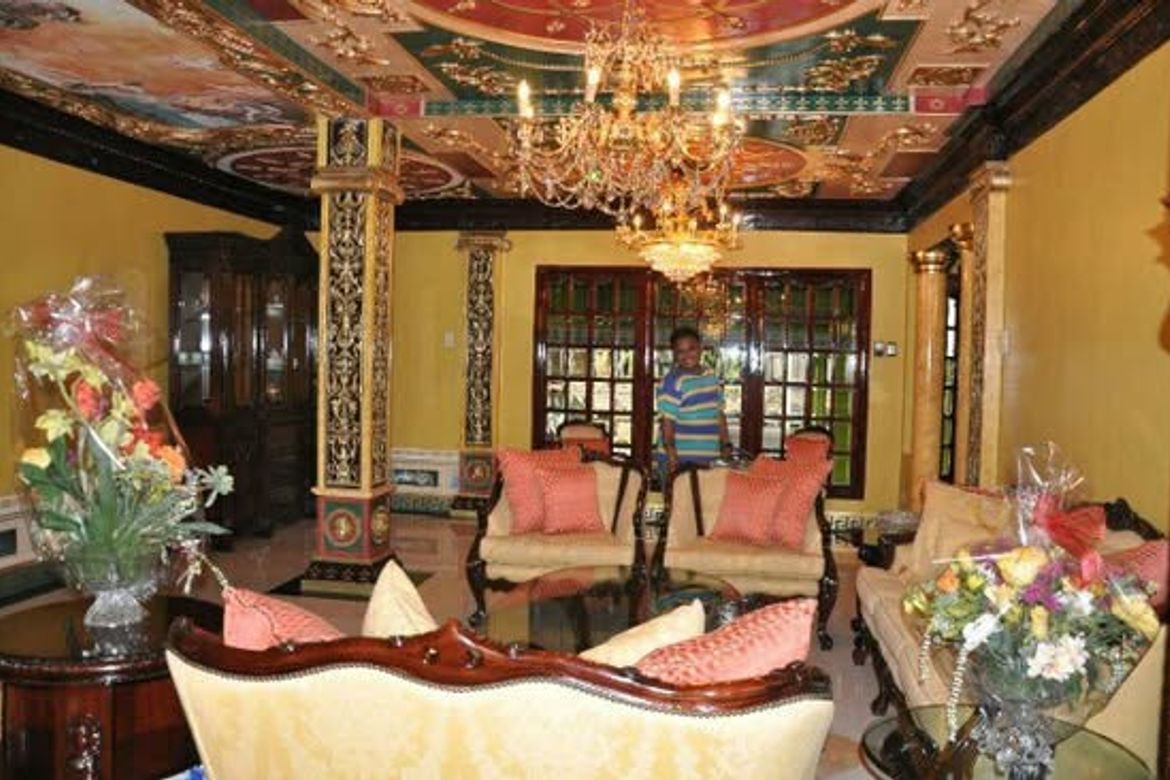 6 Bedroom House for Sale in Pilar, Las Piñas, Metro Manila – photo 2