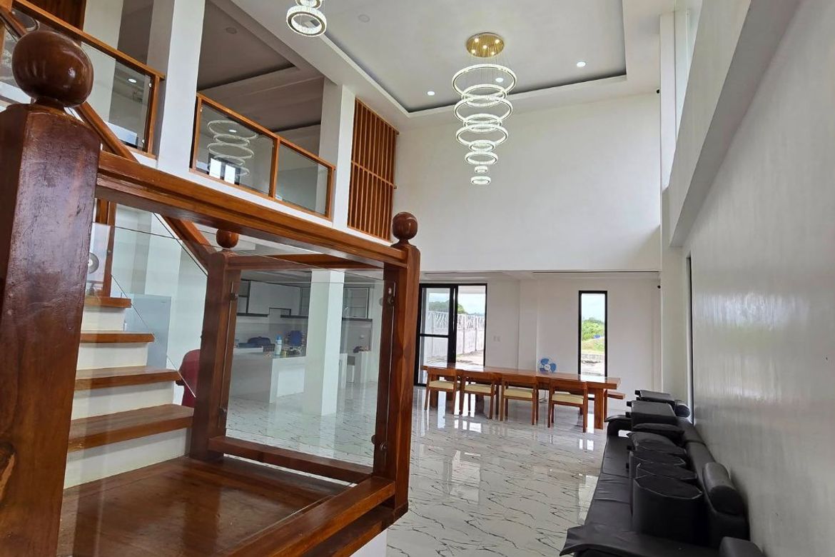 6 Bedroom House for Sale in Poblacion 2, Gerona, Tarlac – photo 5