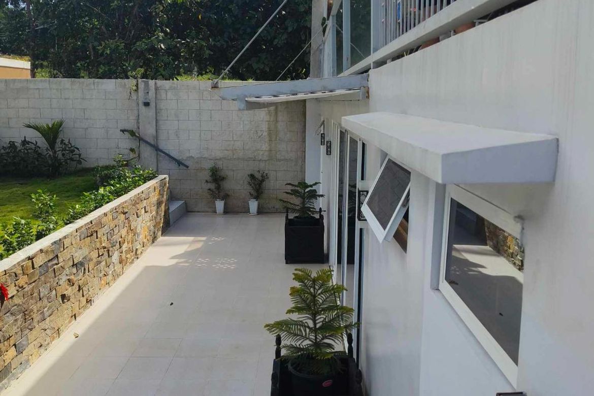 6 Bedroom House for Sale in Poblacion Barangay 9, Lipa, Batangas – photo 8