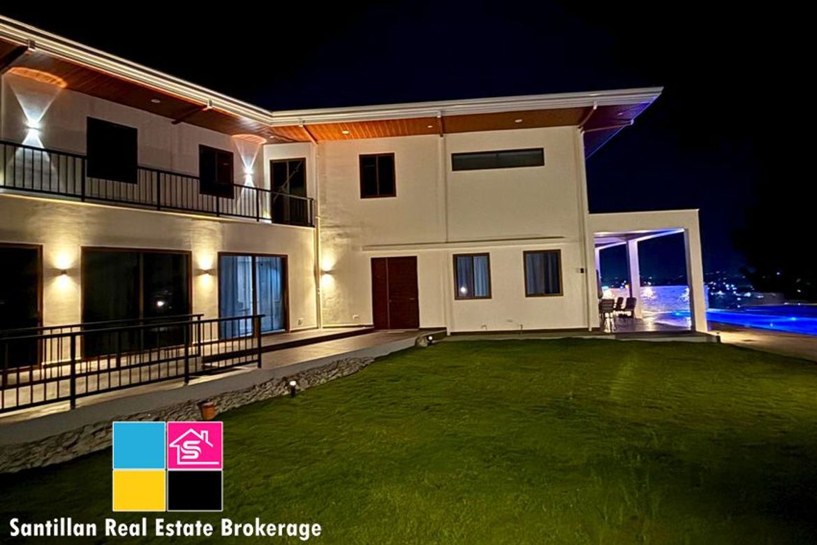 6 Bedroom House for Sale in Poblacion Occidental, Consolacion, Cebu