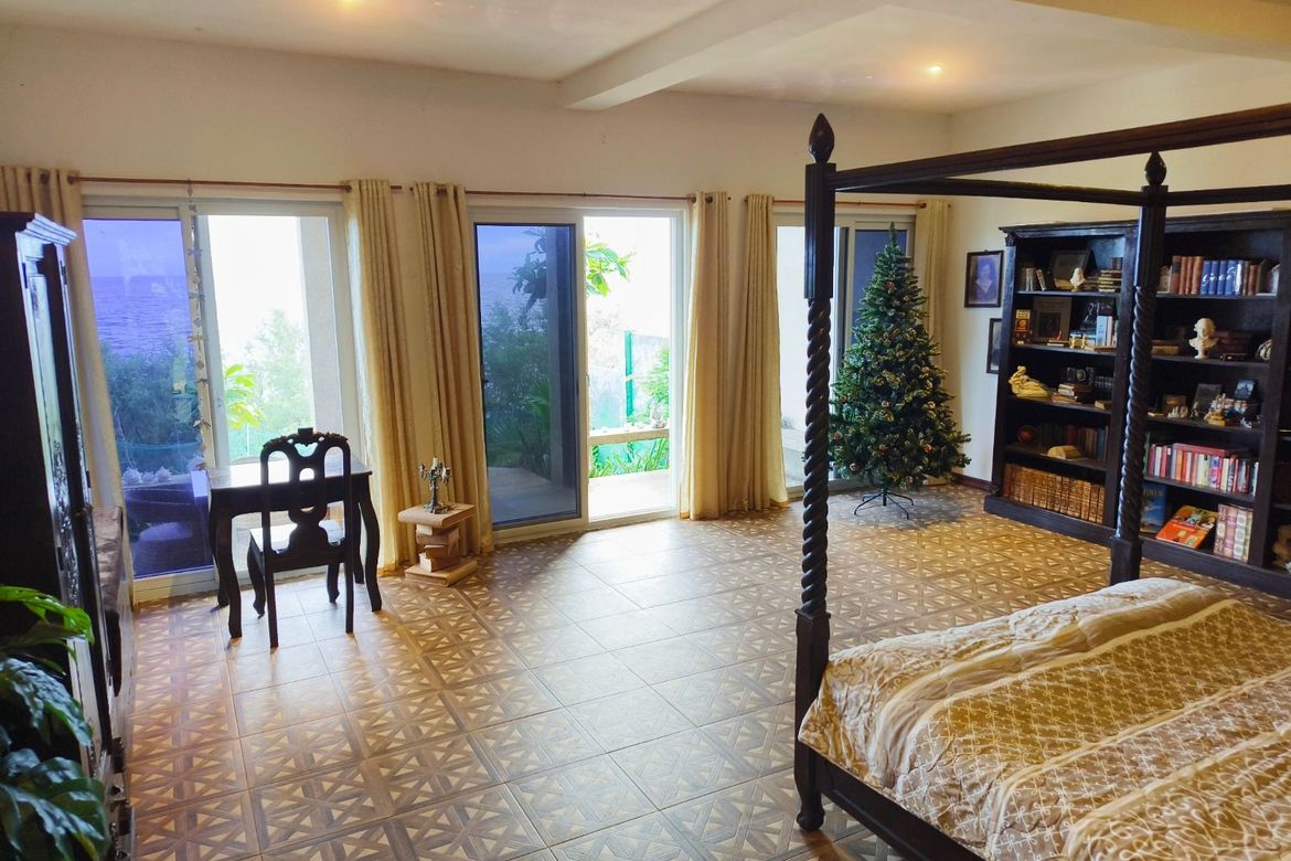 6 Bedroom House for Sale in Poblacion, San Juan, Siquijor – photo 5