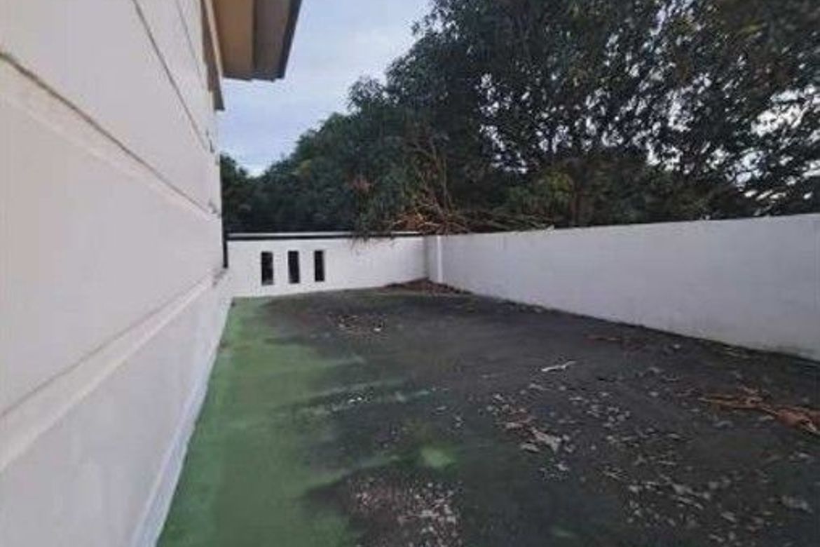 6 Bedroom House for Sale in Poblacion Sur, Santa Barbara, Pangasinan