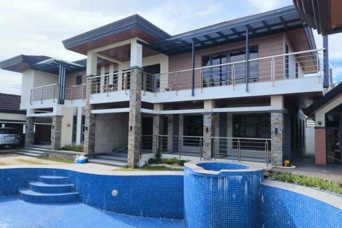 6 Bedroom House for Sale in Pulung Maragul, Angeles, Pampanga – photo 3