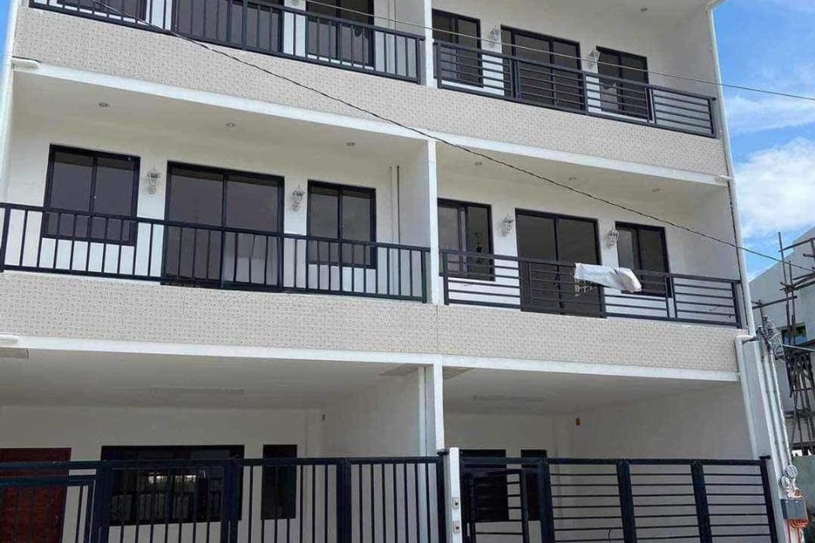 6 Bedroom House for Sale in Quiapo, Manila, Metro Manila near LRT-1 Carriedo