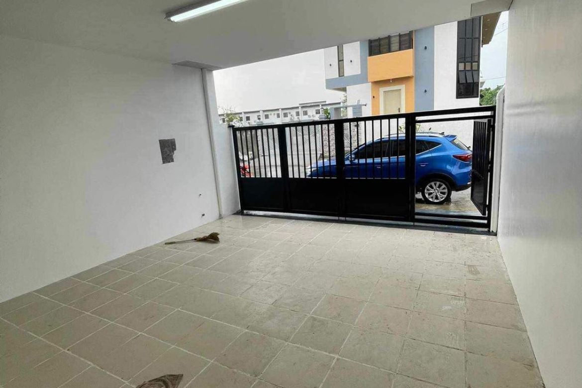 6 Bedroom House for Sale in Quiapo, Manila, Metro Manila near LRT-1 Carriedo – photo 3