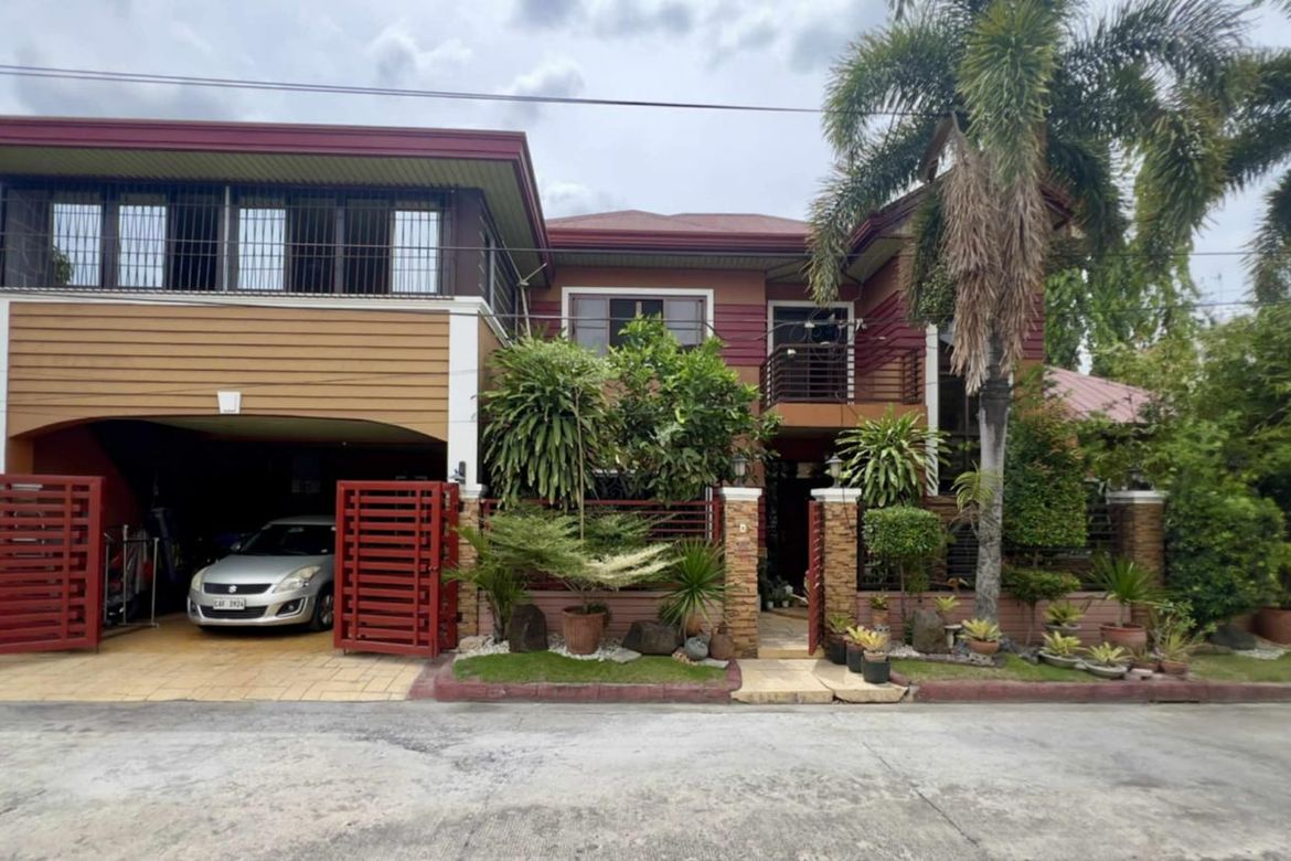 6 Bedroom House for Sale in Saguin, San Fernando, Pampanga