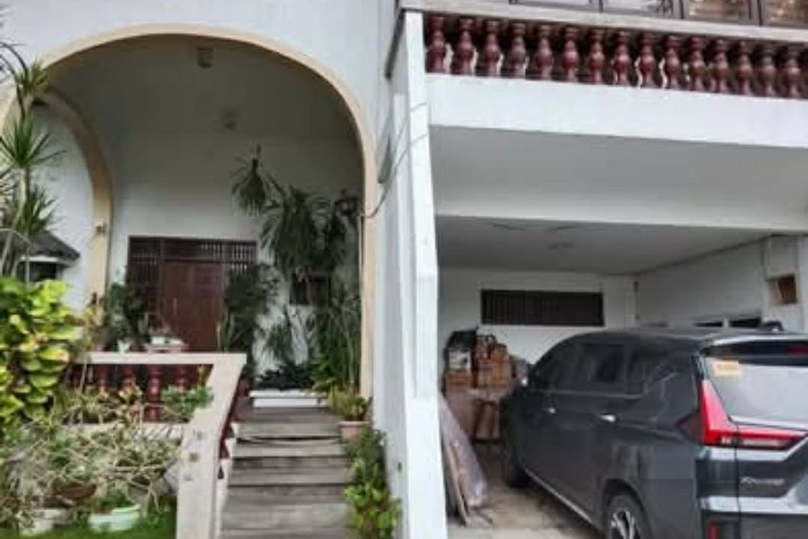 6 Bedroom House for Sale in Saint Ignatius, Quezon City, Metro Manila – photo 2